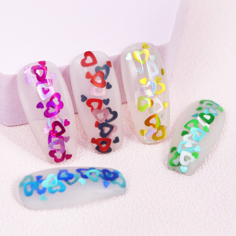 Holographic Love Heart Nail Ar - Nail Art Valentine recensione e prezzo